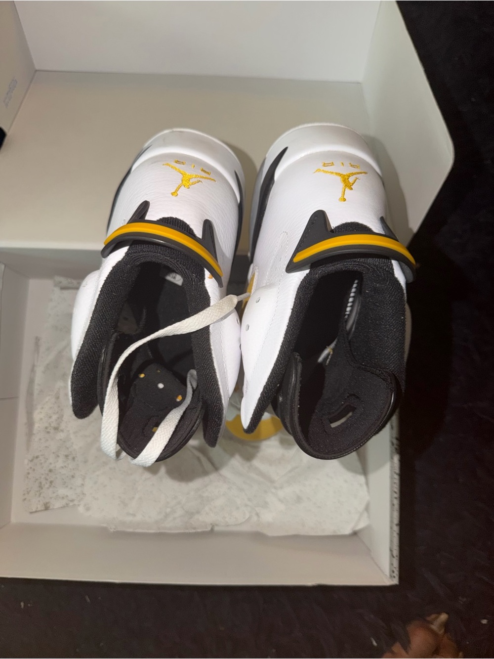 Jordan Men's White and Yellow Retro Basketball Sneakers - Picture 2 of 6